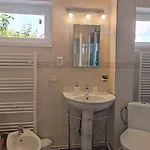 Lelia Apartament *