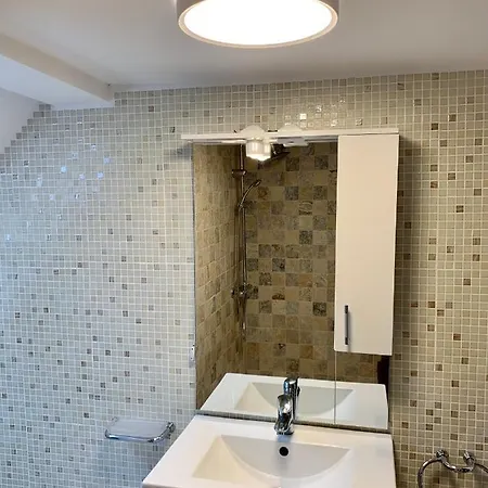 Lelia Apartman Brassó
